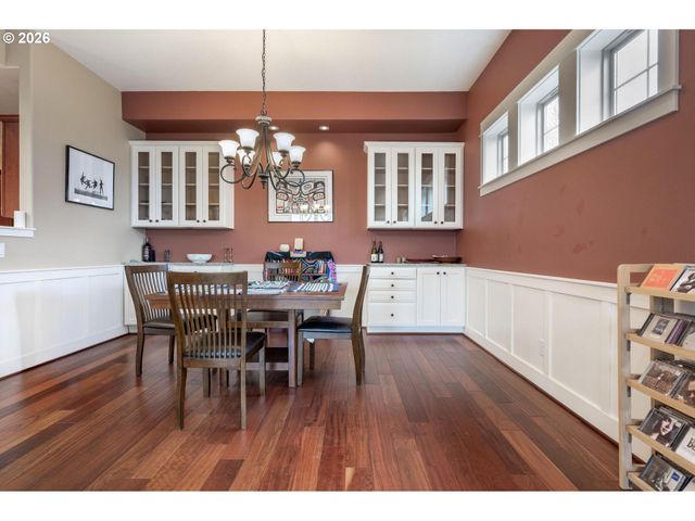 3640 Sw BAIRD St 3, Portland, OR 97219