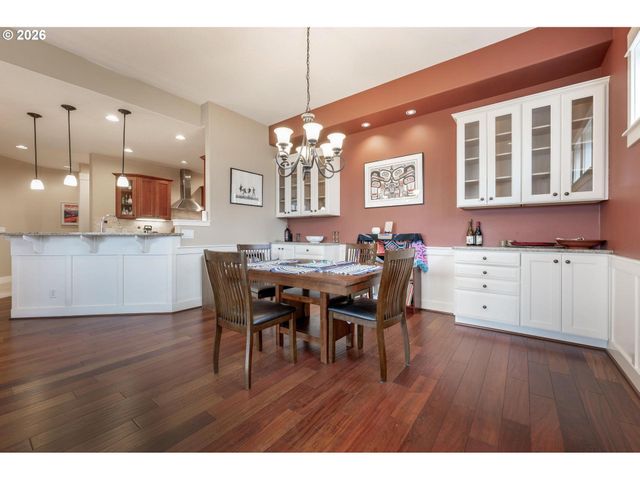 3640 Sw BAIRD St 3, Portland, OR 97219