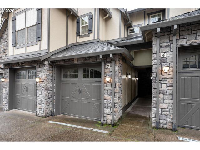 3640 Sw BAIRD St 3, Portland, OR 97219