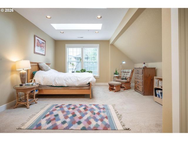 3640 Sw BAIRD St 3, Portland, OR 97219