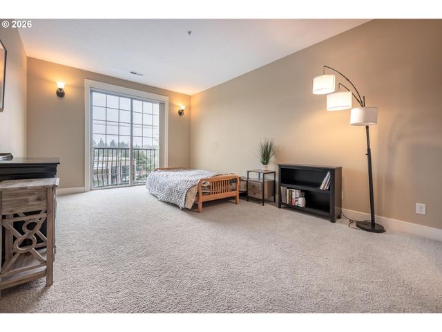 3640 Sw BAIRD St 3, Portland, OR 97219