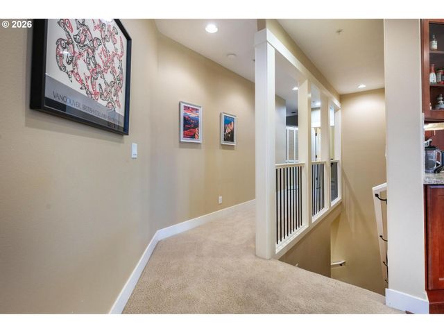 3640 Sw BAIRD St 3, Portland, OR 97219