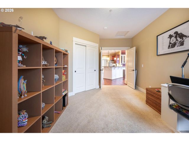 3640 Sw BAIRD St 3, Portland, OR 97219