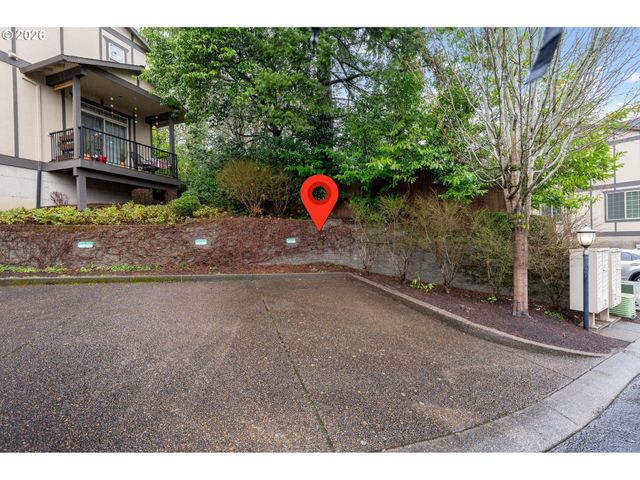 3640 Sw BAIRD St 3, Portland, OR 97219