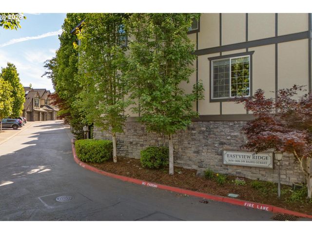 3640 Sw BAIRD St 3, Portland, OR 97219