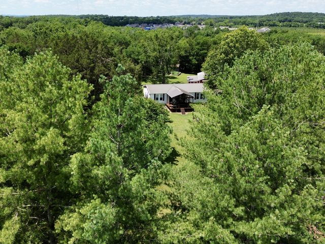 1280B McCrary Rd, Lebanon, TN 37087