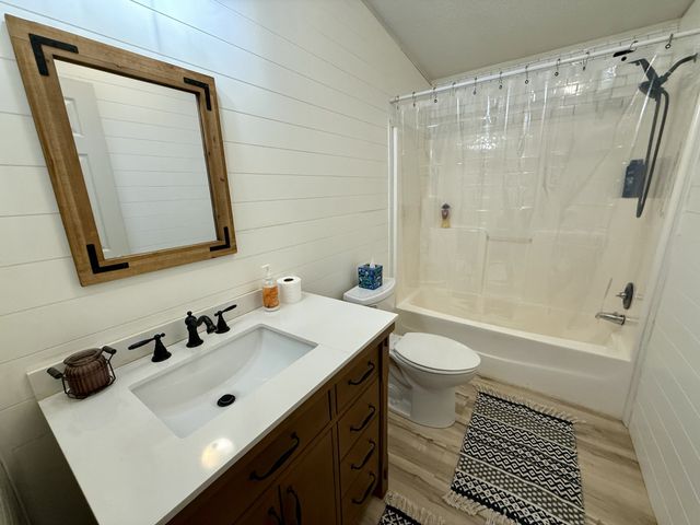 1280B McCrary Rd, Lebanon, TN 37087