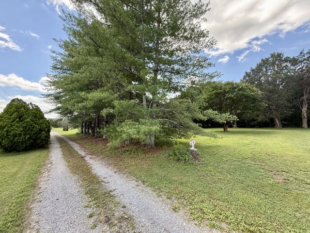 1280B McCrary Rd, Lebanon, TN 37087