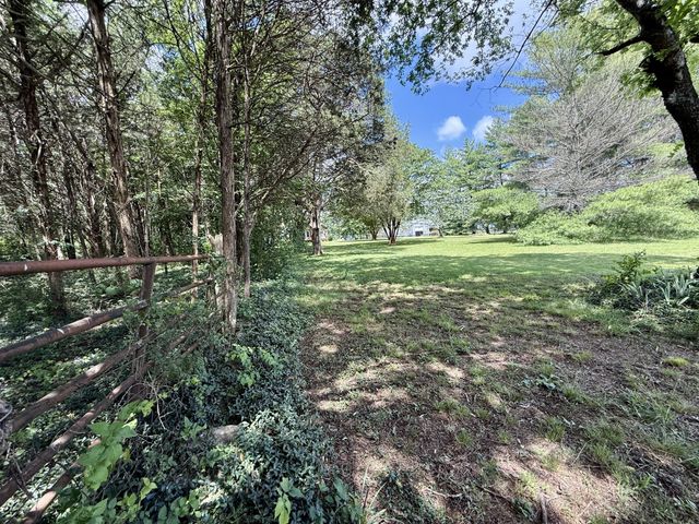 1280B McCrary Rd, Lebanon, TN 37087