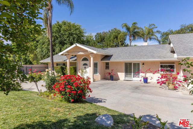19717 Wells Drive, Woodland Hills (los Angeles), CA 91364