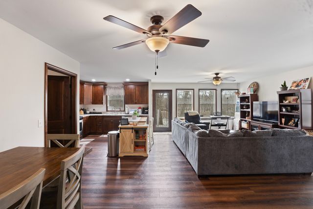 204 S Henry Street, Ashkum, IL 60911