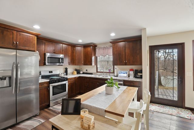 204 S Henry Street, Ashkum, IL 60911