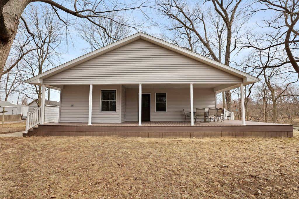 204 S Henry Street, Ashkum, IL 60911