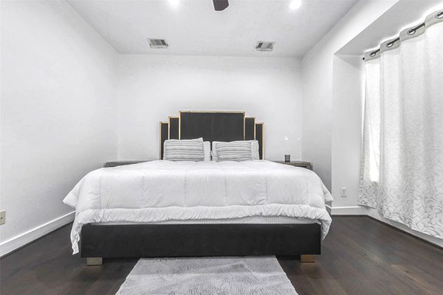 5715 Larkin Street D, Houston, TX 77007