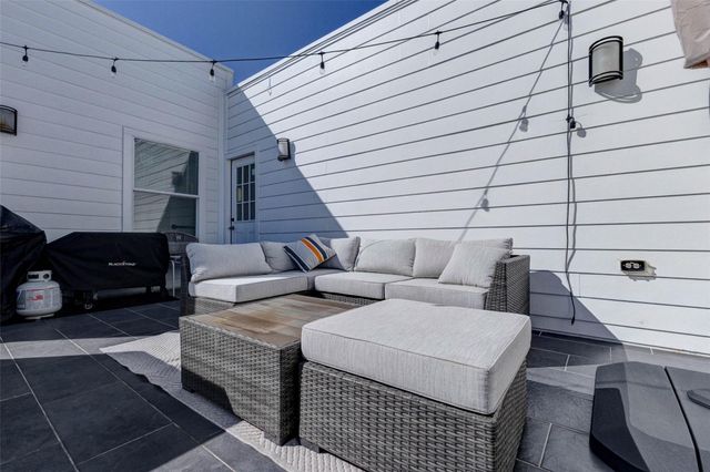 5715 Larkin Street D, Houston, TX 77007