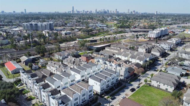 5715 Larkin Street D, Houston, TX 77007