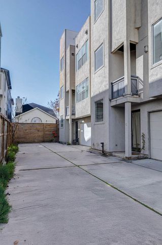 5715 Larkin Street D, Houston, TX 77007