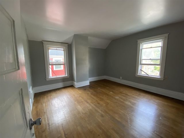 819 Oak Street, Kalamazoo, MI 49008