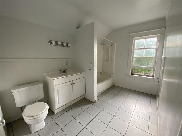 819 Oak Street, Kalamazoo, MI 49008