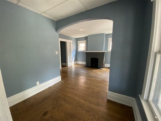 819 Oak Street, Kalamazoo, MI 49008