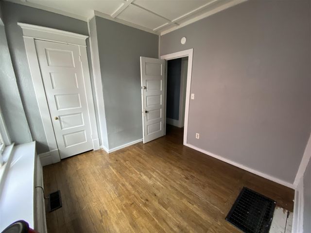 819 Oak Street, Kalamazoo, MI 49008