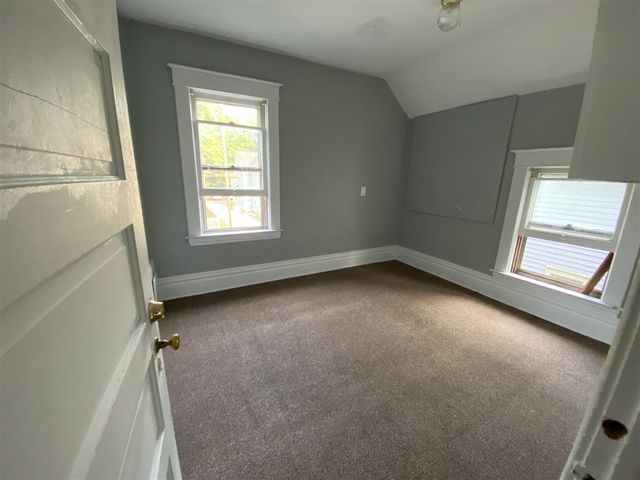 819 Oak Street, Kalamazoo, MI 49008