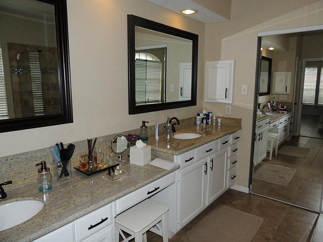 1307 Westwick Forest Lane, Houston, TX 77043