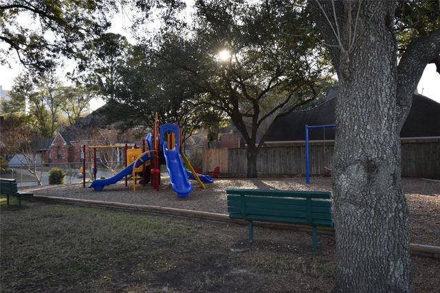 1307 Westwick Forest Lane, Houston, TX 77043