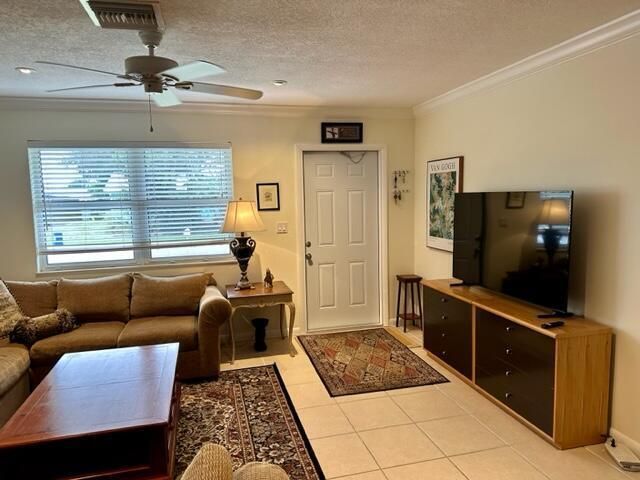 4292 Birdwood Street, Palm Beach Gardens, FL 33410