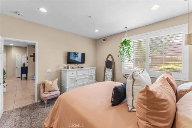 17859 Graystone 101, Chino Hills, CA 91709