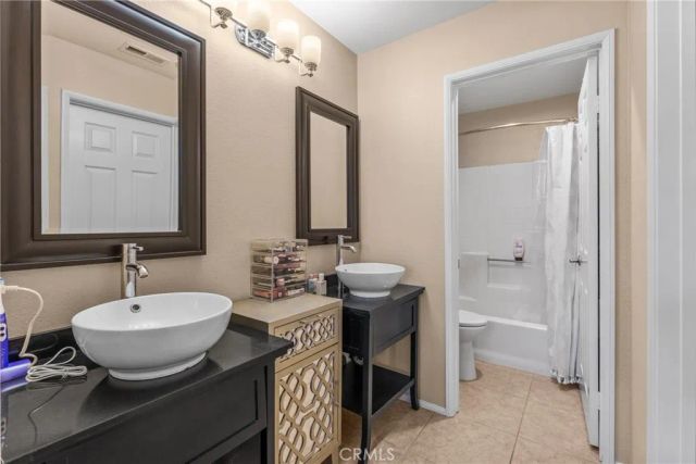 17859 Graystone 101, Chino Hills, CA 91709