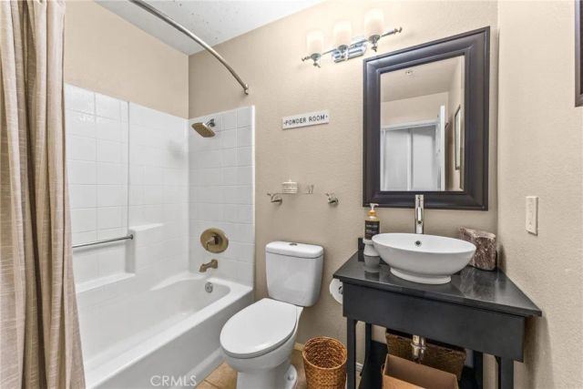 17859 Graystone 101, Chino Hills, CA 91709