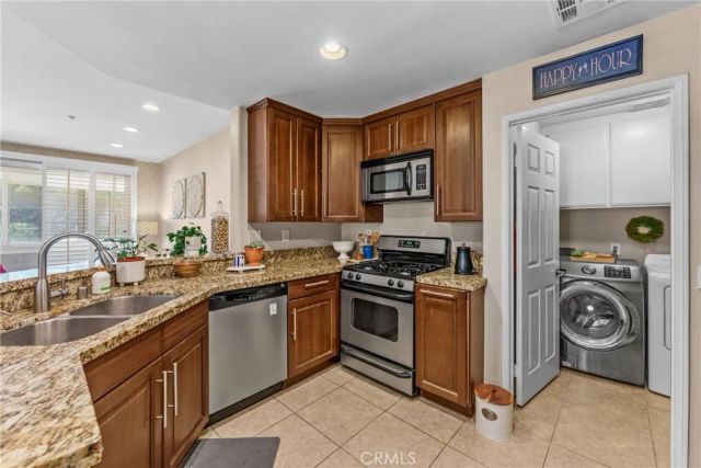 17859 Graystone 101, Chino Hills, CA 91709