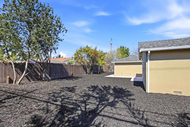 1150 Kiely Boulevard, Santa Clara, CA 95051