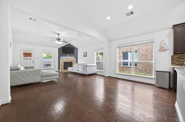 9959 Manor Spring Lane, Brookshire, TX 77423