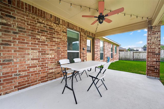 9959 Manor Spring Lane, Brookshire, TX 77423