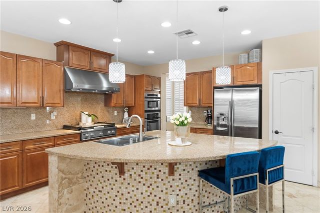 9351 Enchanted Grove Avenue, Las Vegas, NV 89149