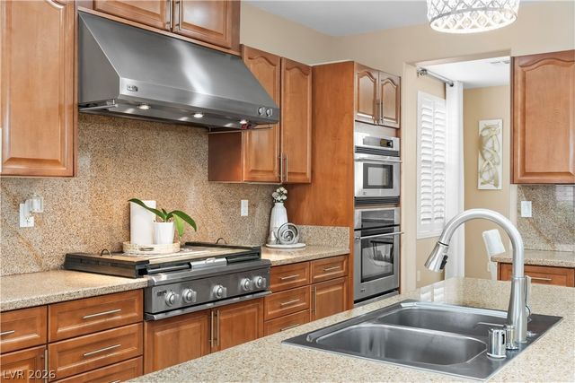 9351 Enchanted Grove Avenue, Las Vegas, NV 89149