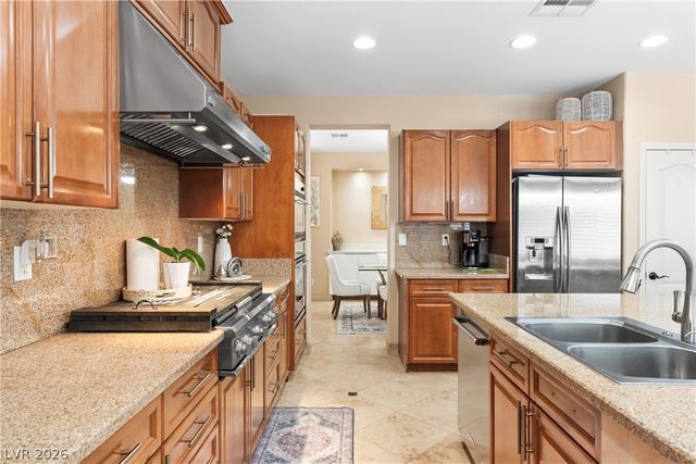 9351 Enchanted Grove Avenue, Las Vegas, NV 89149