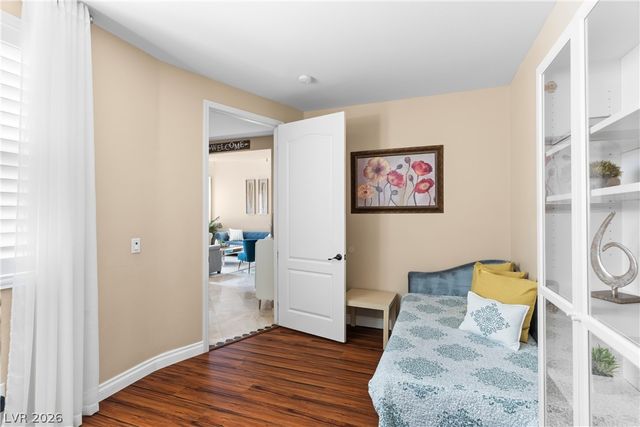 9351 Enchanted Grove Avenue, Las Vegas, NV 89149