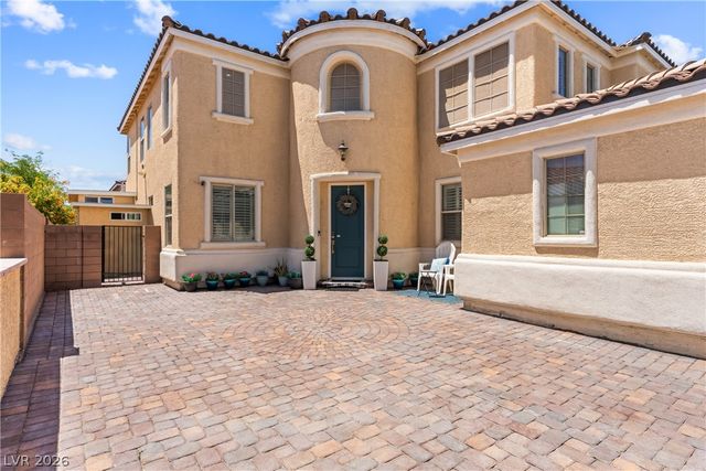 9351 Enchanted Grove Avenue, Las Vegas, NV 89149