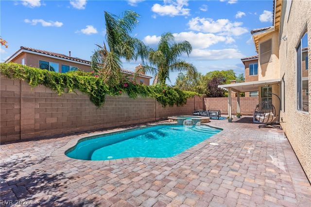 9351 Enchanted Grove Avenue, Las Vegas, NV 89149