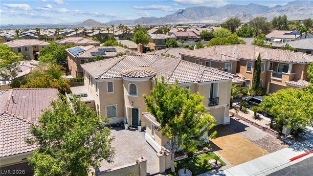 9351 Enchanted Grove Avenue, Las Vegas, NV 89149