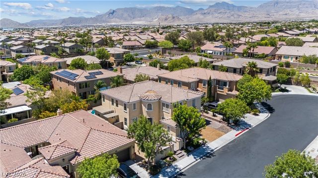 9351 Enchanted Grove Avenue, Las Vegas, NV 89149