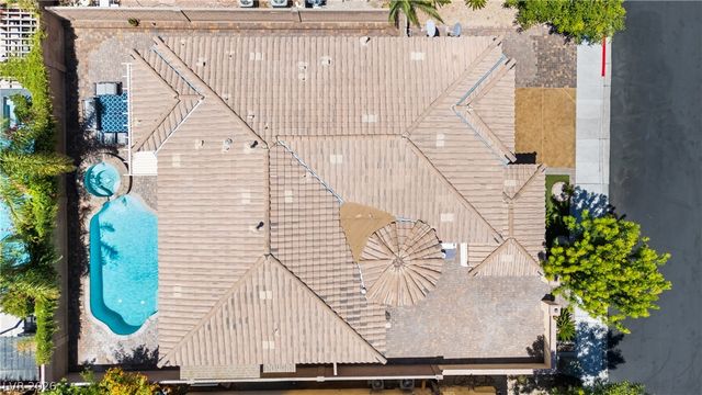 9351 Enchanted Grove Avenue, Las Vegas, NV 89149