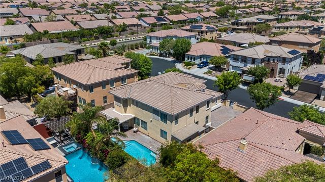 9351 Enchanted Grove Avenue, Las Vegas, NV 89149