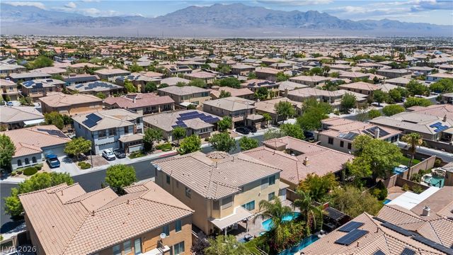 9351 Enchanted Grove Avenue, Las Vegas, NV 89149