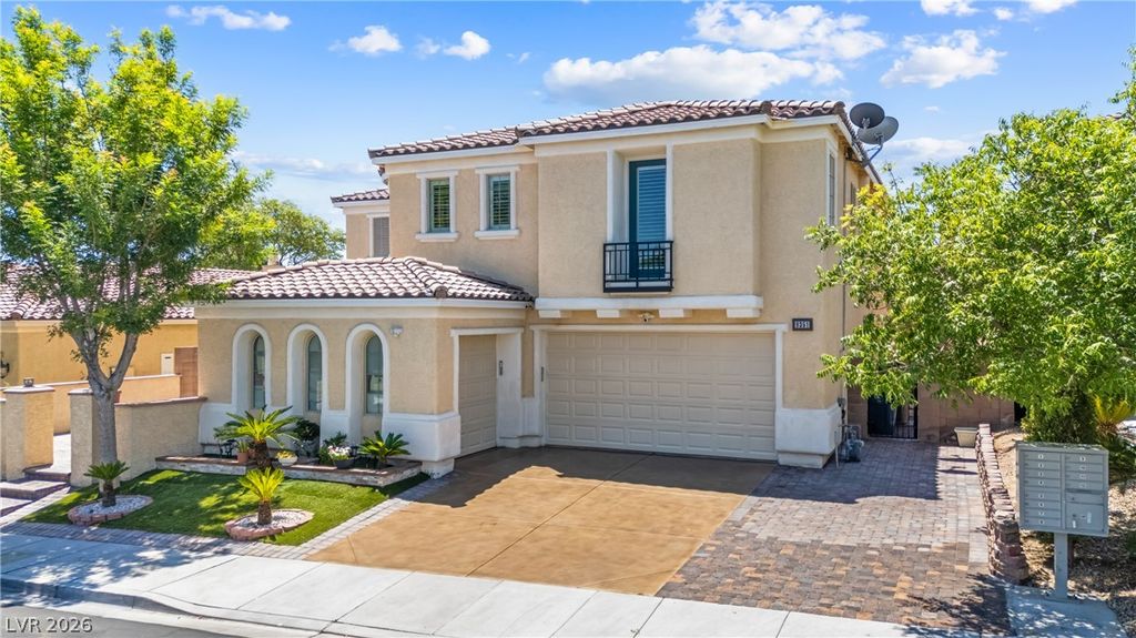 9351 Enchanted Grove Avenue, Las Vegas, NV 89149