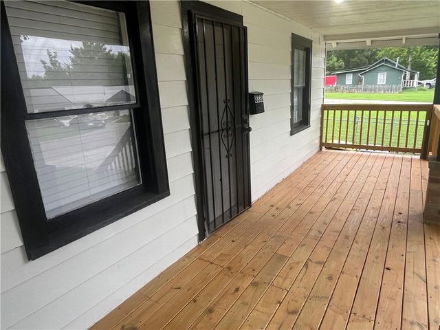 8320 Wabash Avenue, Kansas City, MO 64132
