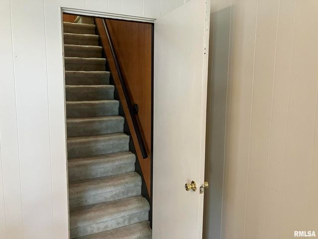 1516 CHESTNUT Street, Quincy, IL 62301